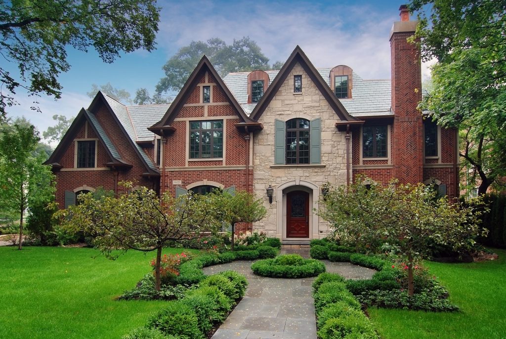 Street appeal - Heritage Luxury Homes