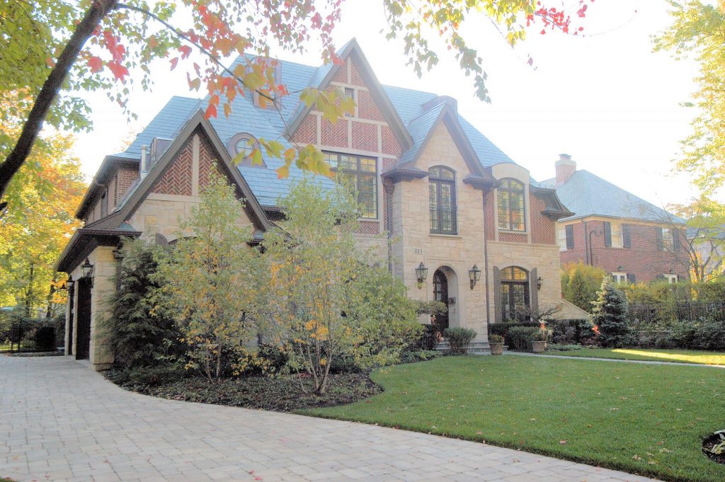 Street appeal - Heritage Luxury Homes