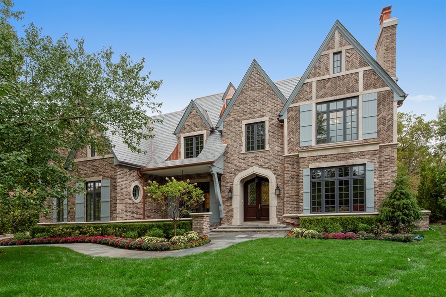 Street appeal - Heritage Luxury Homes